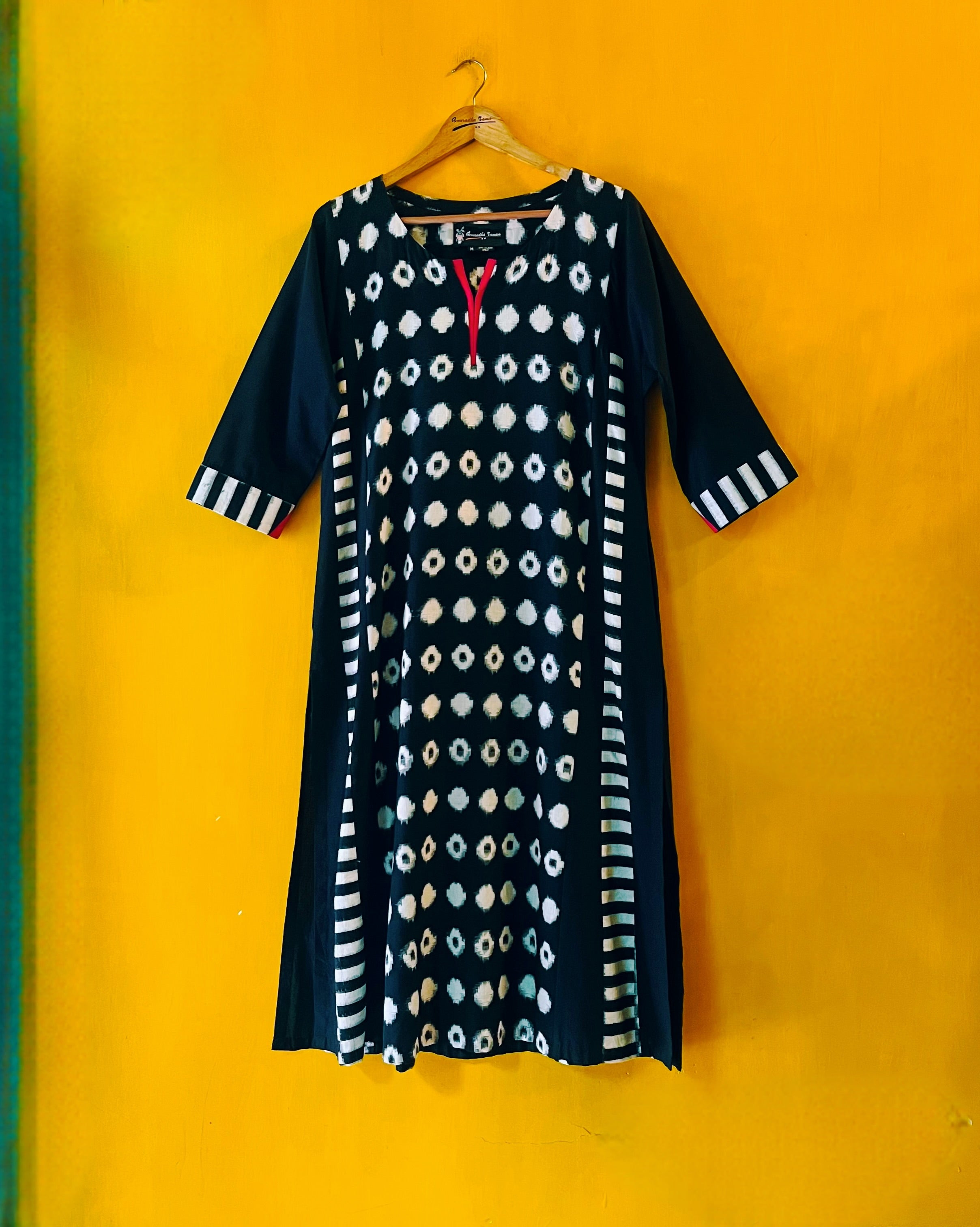 Ikat Kurta - Dharika (Size - M) - Anuradha Ramam