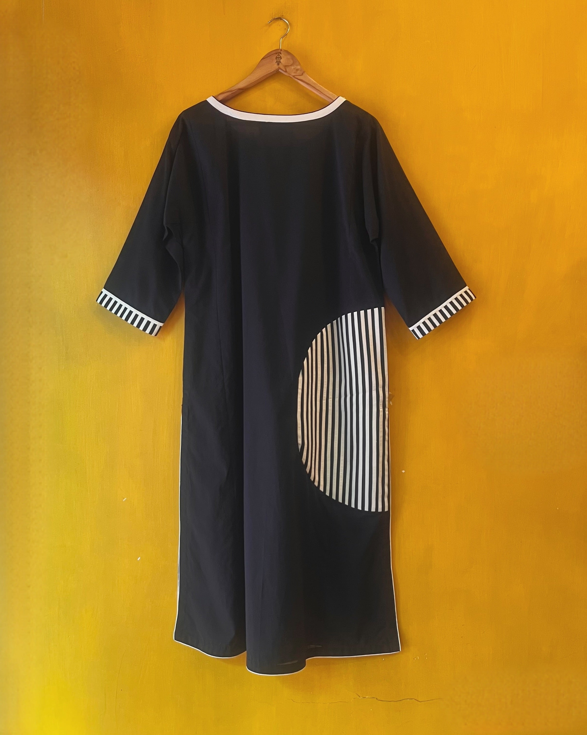 Cotton Straight Kurta - Soumya (Size - L) - Anuradha Ramam