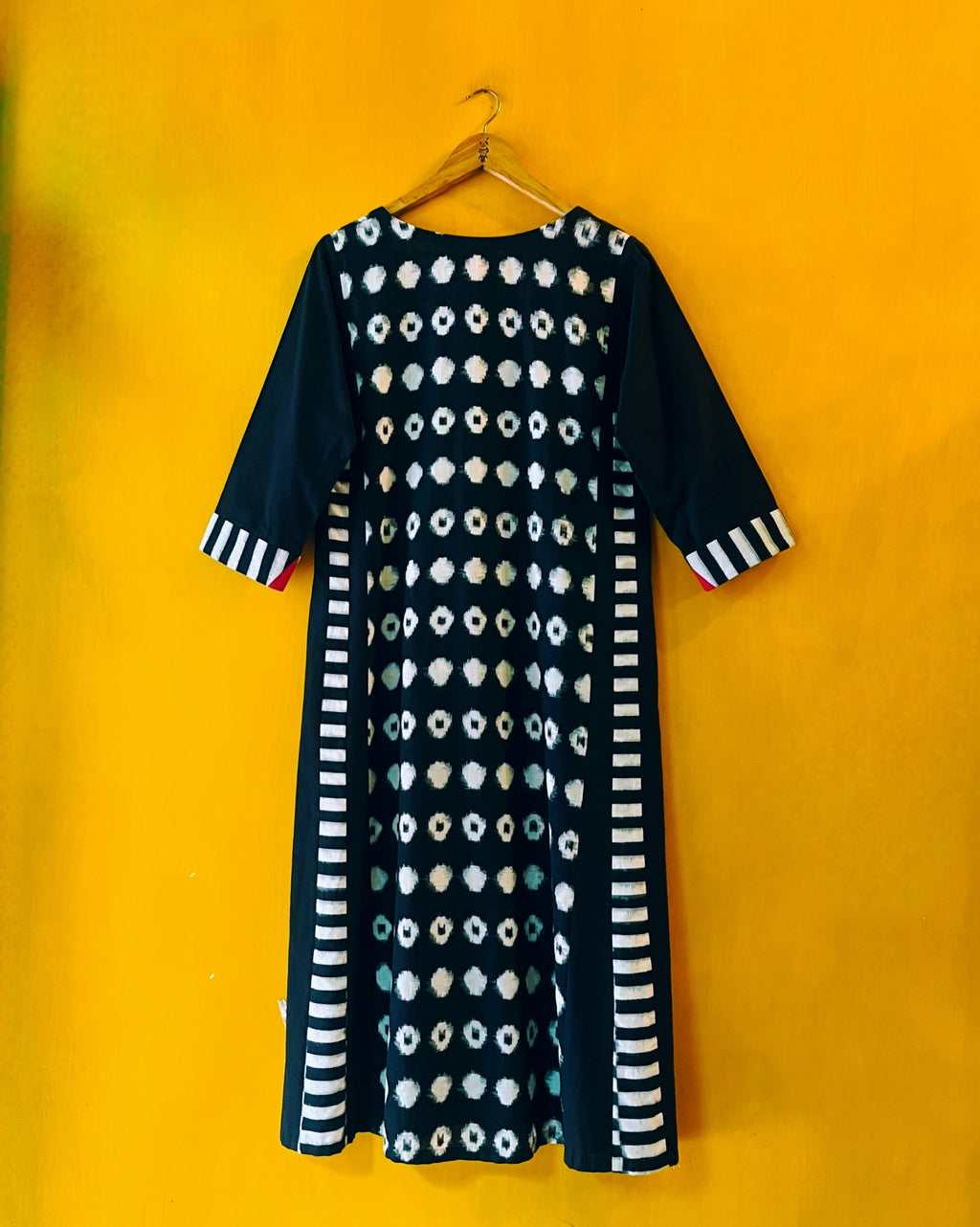Ikat Kurta - Dharika (Size - M) - Anuradha Ramam