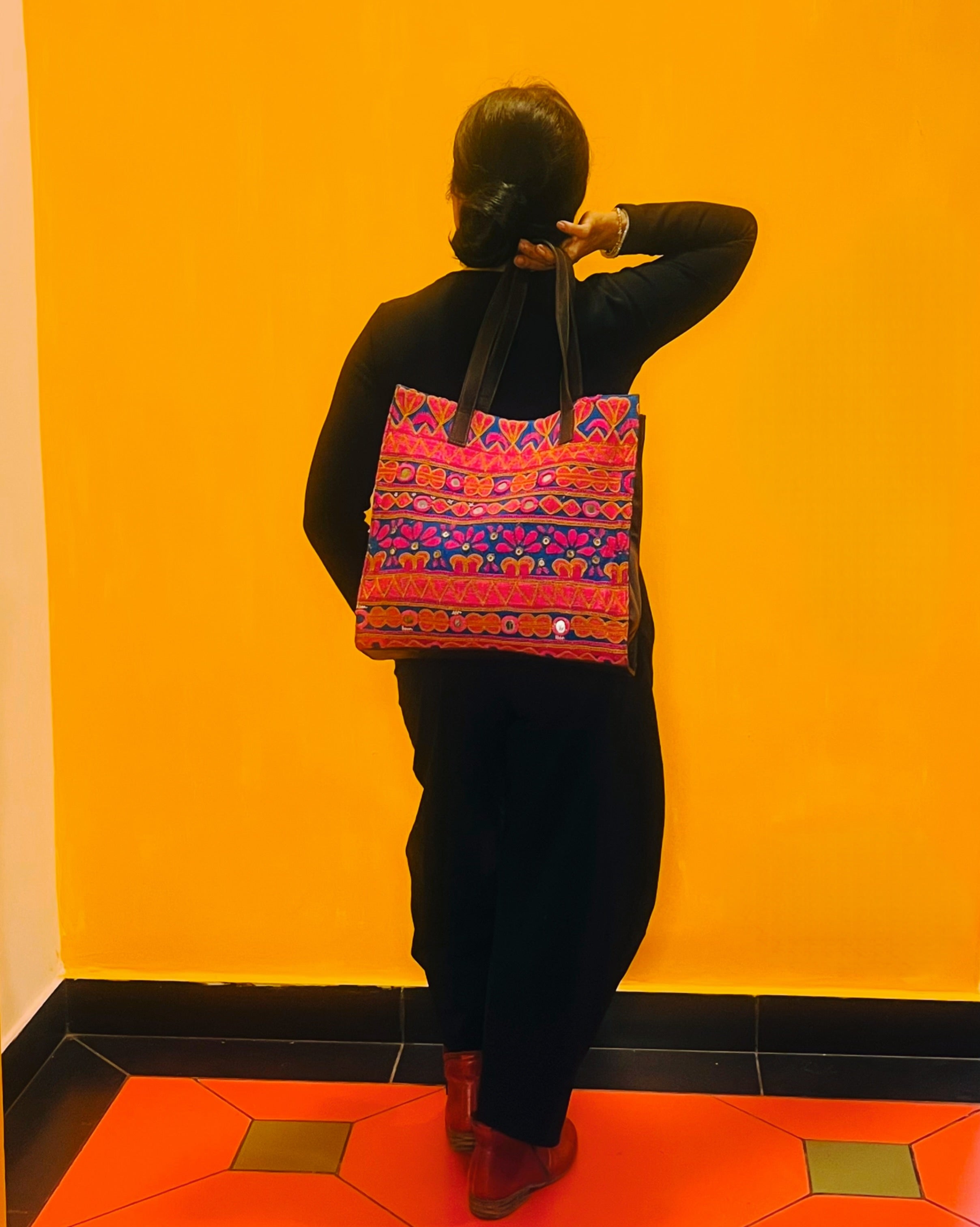 Charvi Tote Bag - Anuradha Ramam